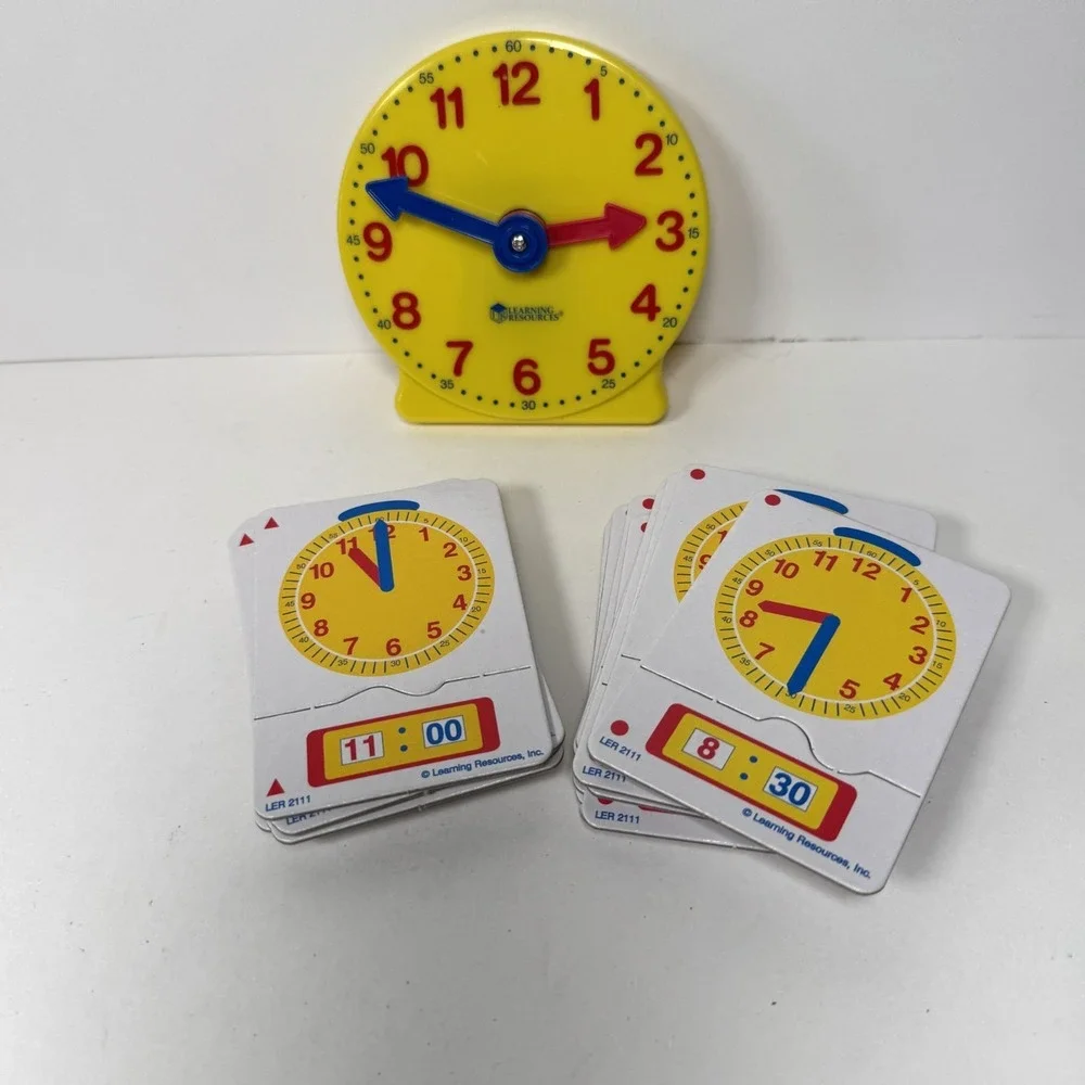 Mixed Lot of Classroom Analog Clock Time Manipulative Teaching Supplies